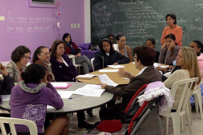 Projeto Menina Mãe em Santos