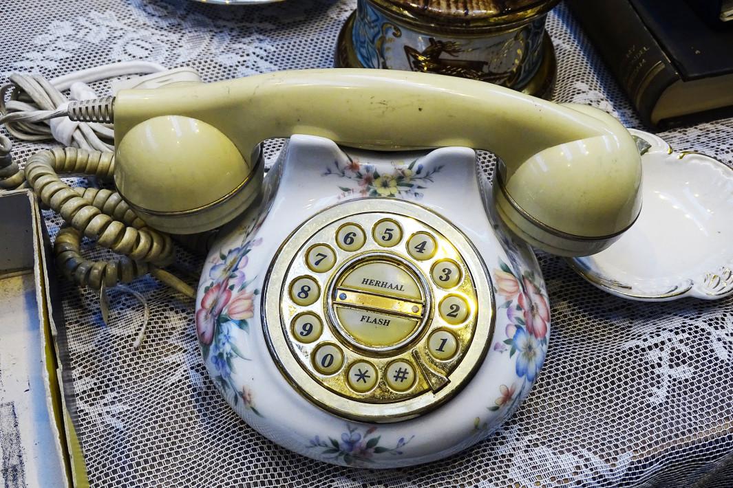 il-hallen-amsterdam-telefone-ceramica