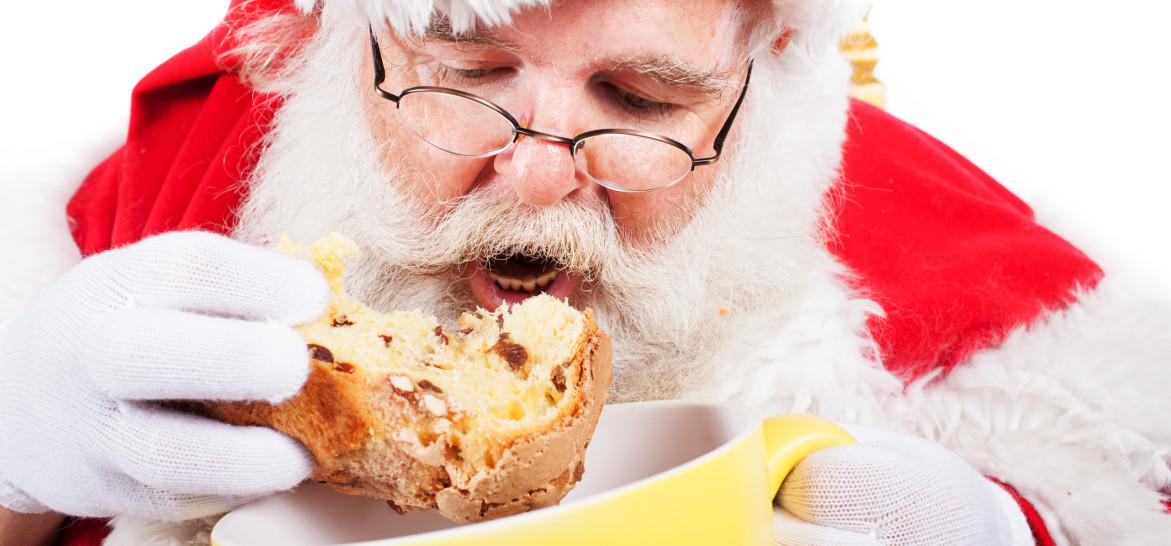 Santa Claus eat panettone