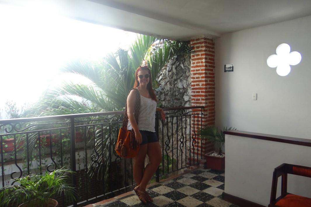 Parte interna do hotel Portal de San Diego em Cartagena