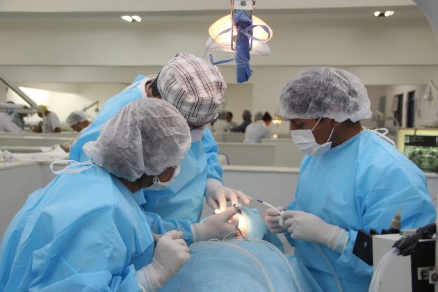 www.juicysantos.com.br - implante dentário cirurgia 