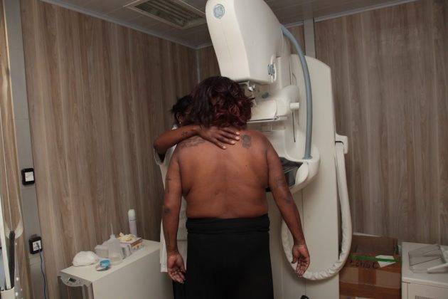 juicysantos.com.br - caminhão de mamografia em Santos