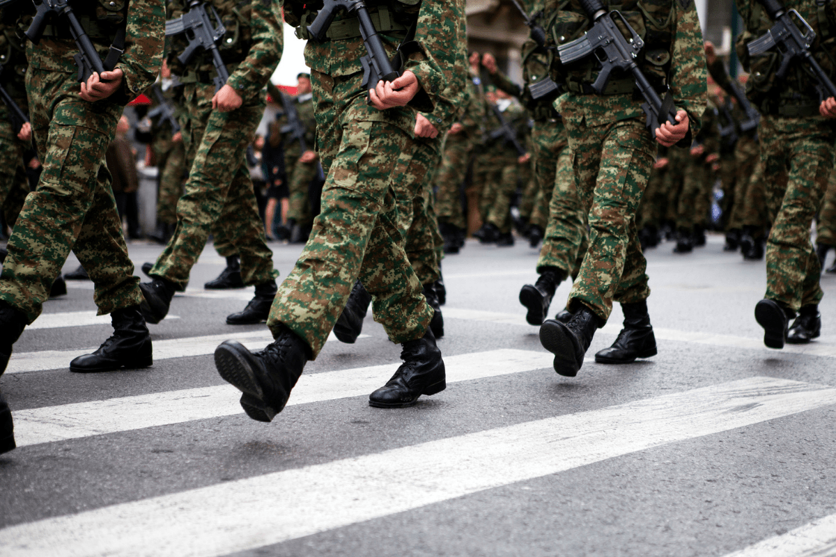 Desfile cívico-militar