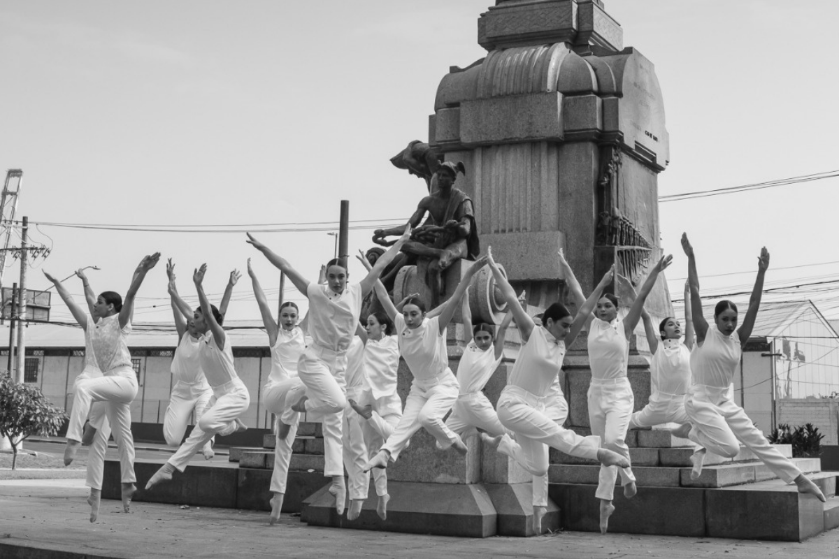 Espetáculo de gala da Cia. Santista de Dança