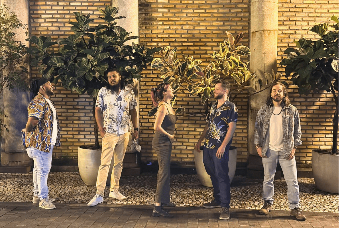 Fizeram a Elza lança videoclipe