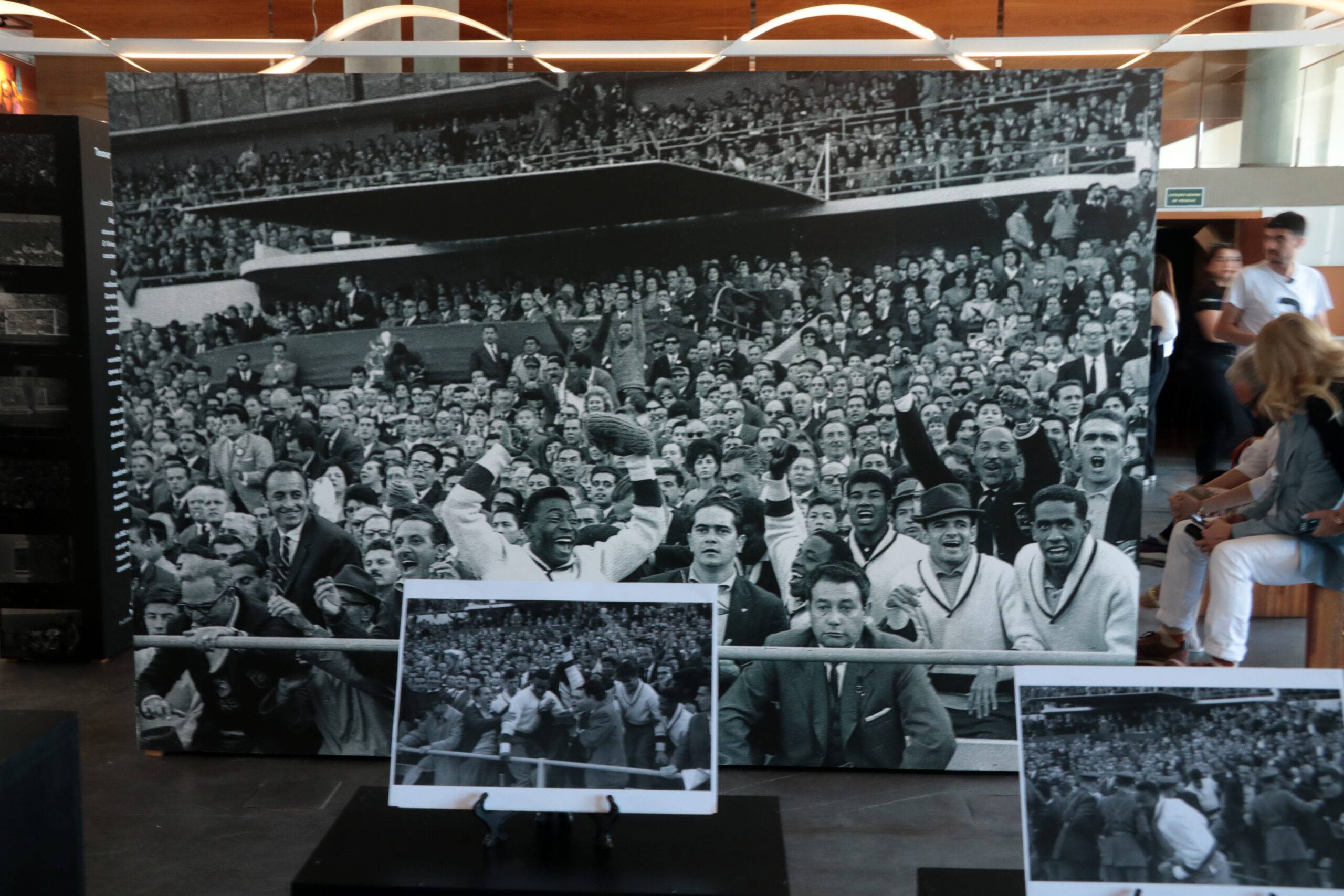 www.juicysantos.com.br - As fotos inéditas de Pelé na Copa de 1962 que acabam de chegar a Santos