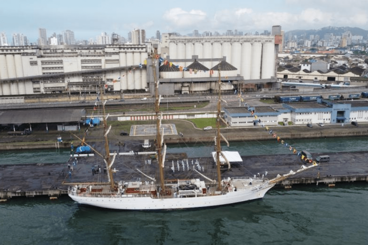 Veleiro Cisne Branco