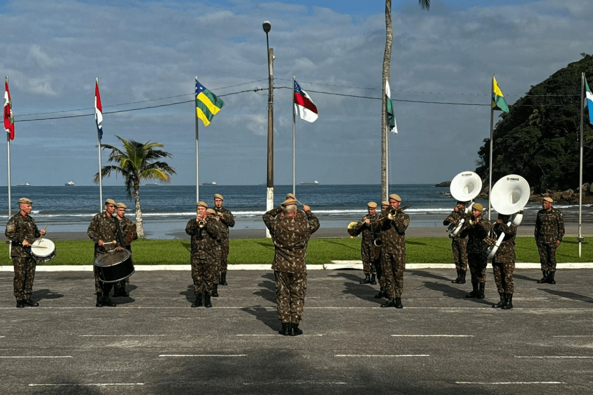 Banda do Exército no Shopping Parque Balneário