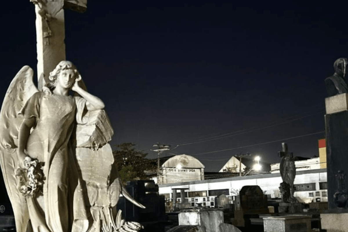 Tour no Cemitério do Paquetá
