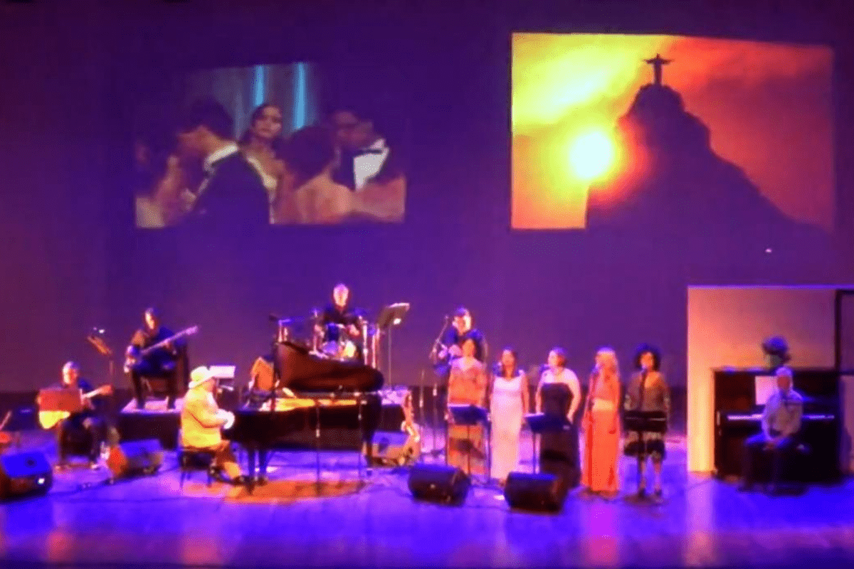 Um Cantinho, Um Violão – Tributo a Tom Jobim