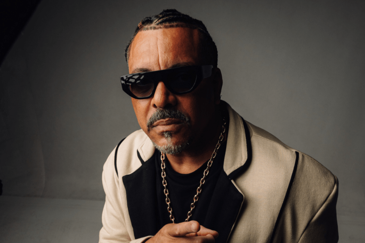 www.juicysantos.com.br - Dexter volta a Santos e o Sesc vai lotar